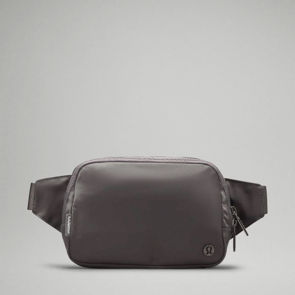 lululemon athletica Traverse Grey Crossbody Bag